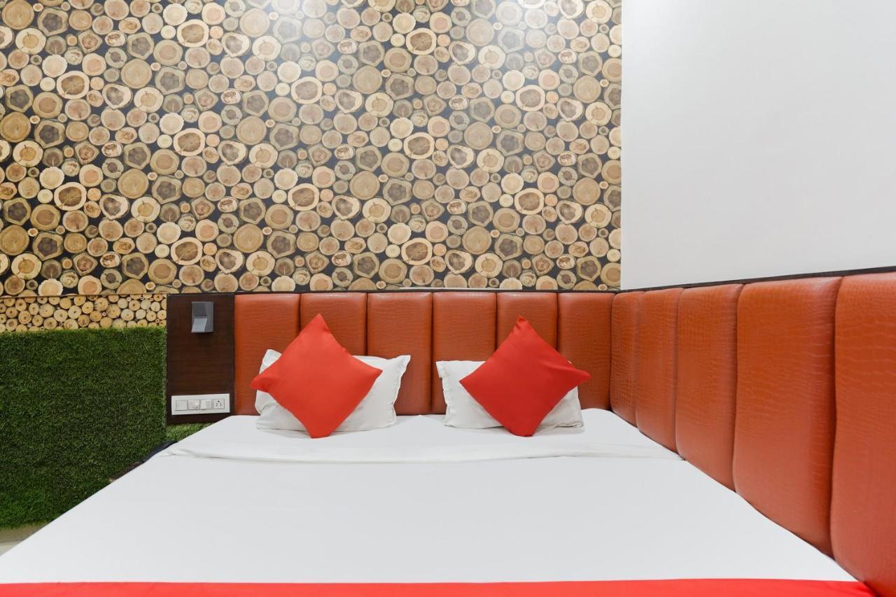 Hotel Oyo 48489 Adarsh Plaza Saharanpur Exterior foto