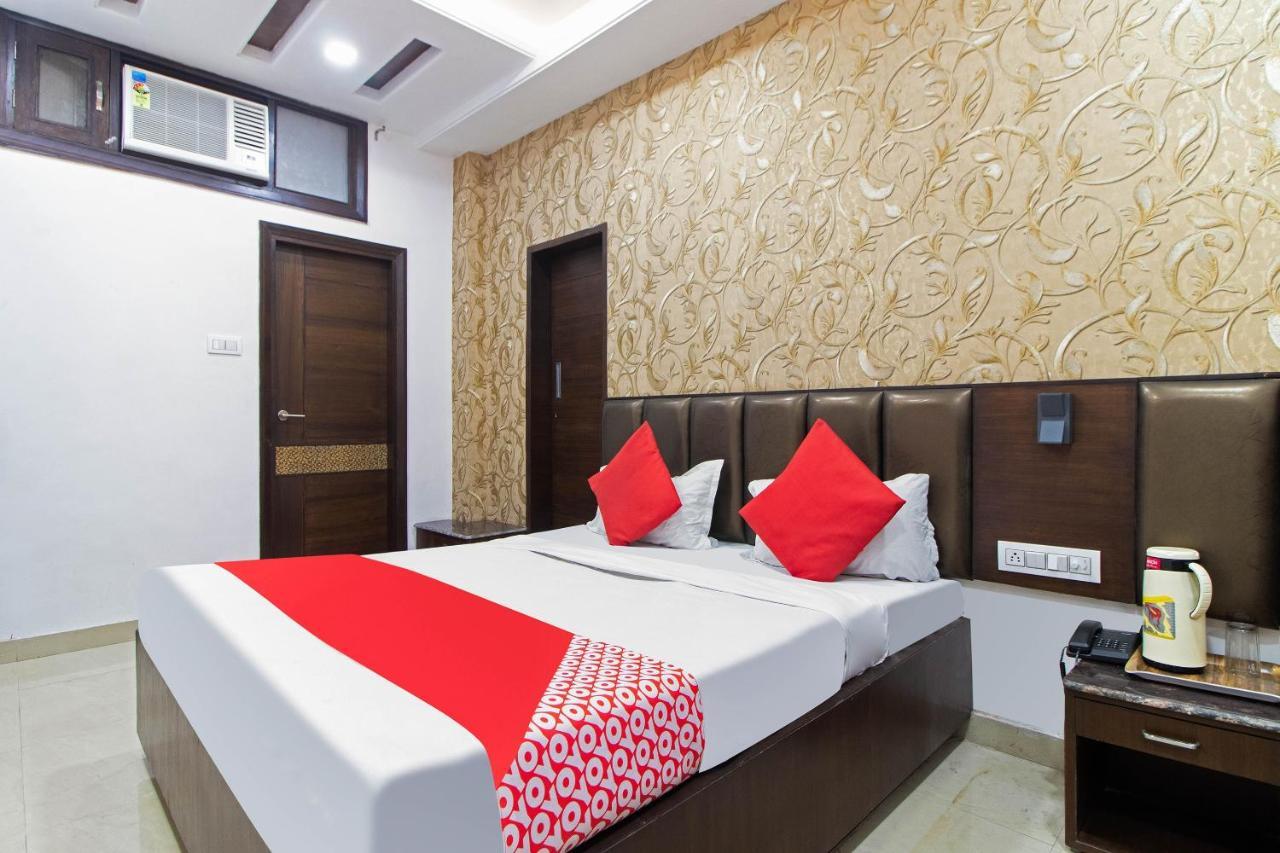 Hotel Oyo 48489 Adarsh Plaza Saharanpur Exterior foto