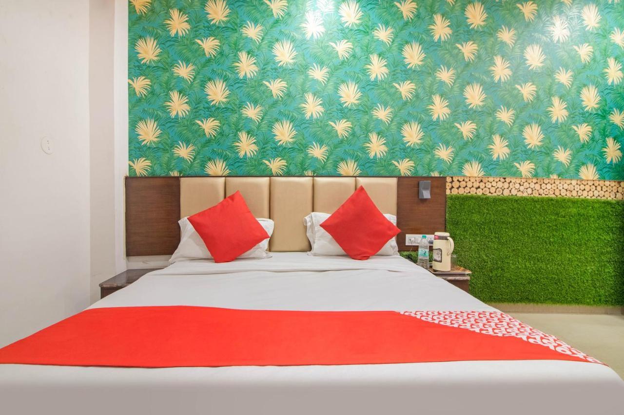 Hotel Oyo 48489 Adarsh Plaza Saharanpur Exterior foto