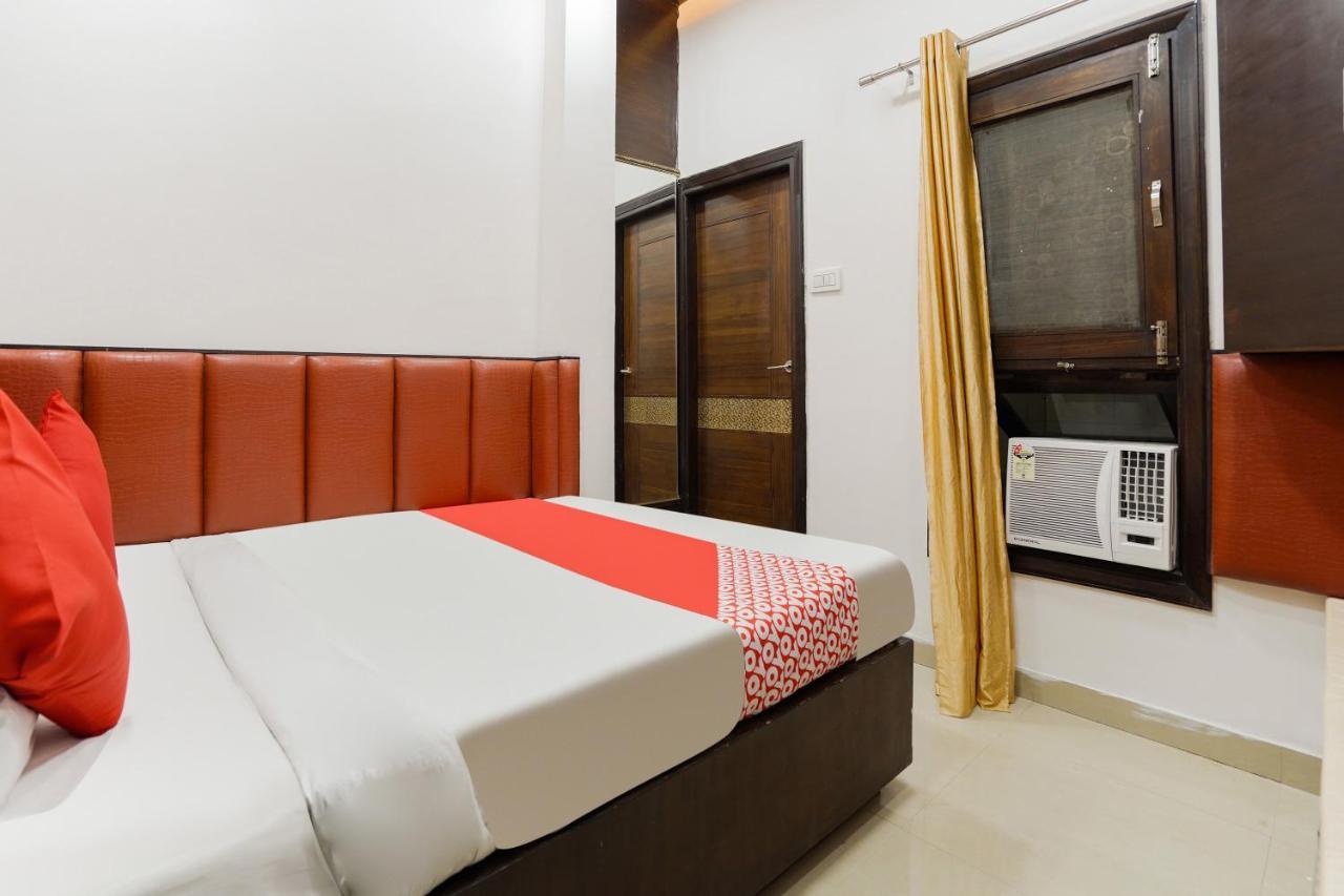 Hotel Oyo 48489 Adarsh Plaza Saharanpur Exterior foto